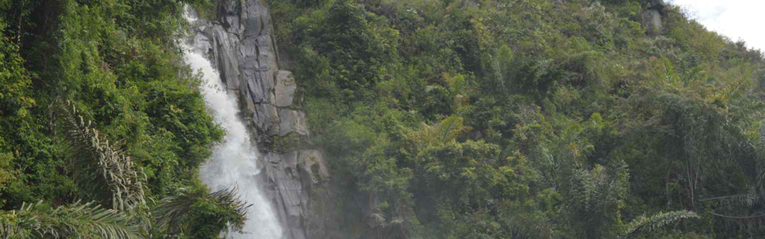 Air Terjun Ngebleng: Destinasi Alam Tersembunyi di Nganjuk